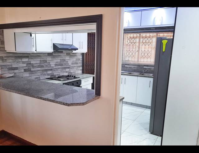 4 BEDROOM HOUSE FOR SALE IN BLUFF